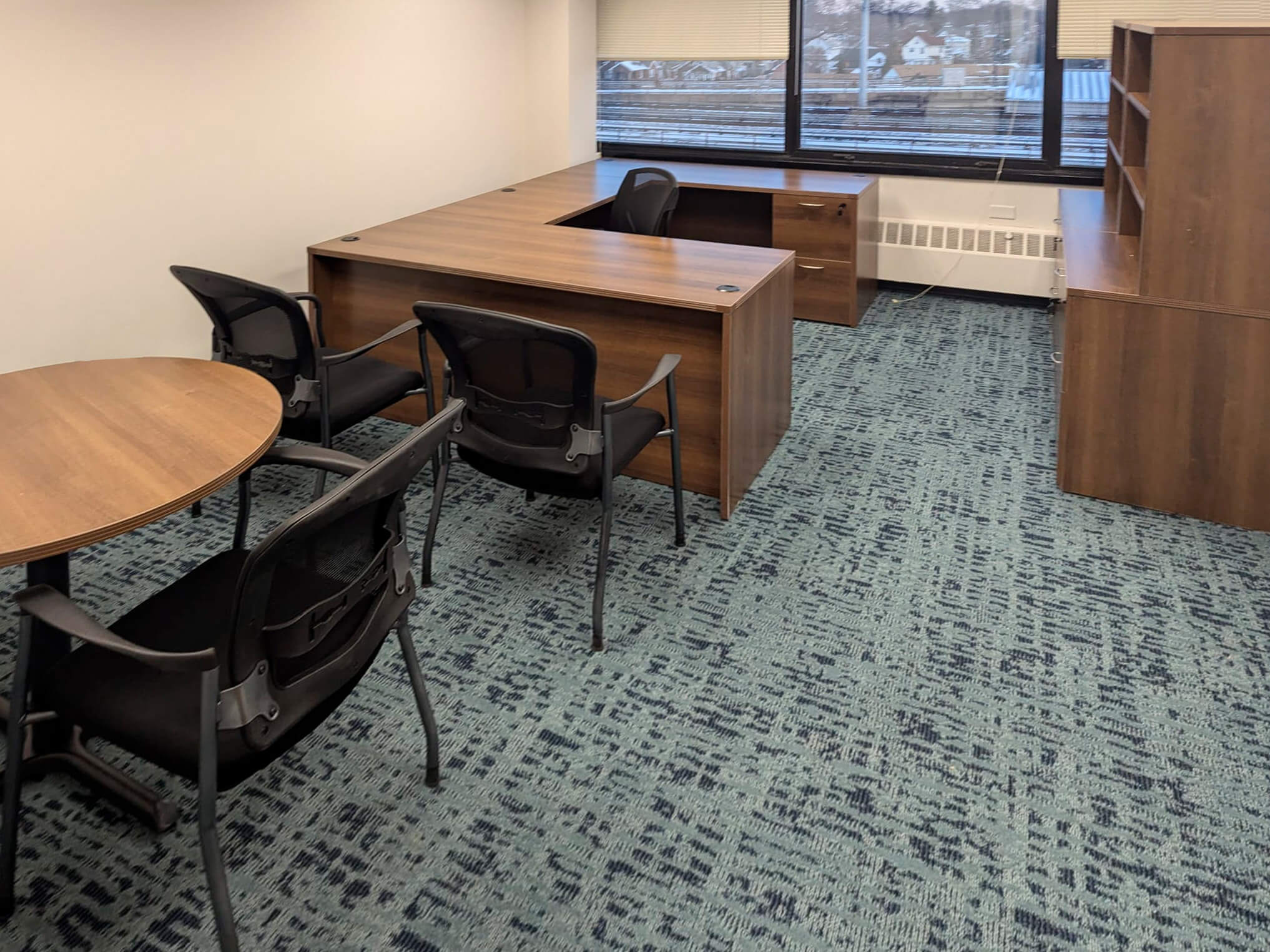 Desks for office space 490 2 Desks for office space 490 2